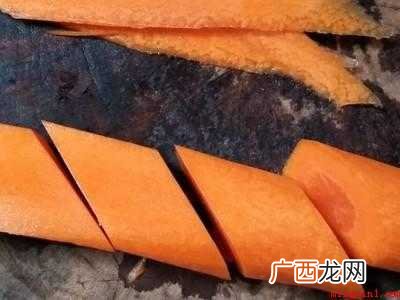 胡萝卜菱形片怎么切