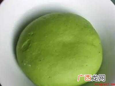 菠菜汁和面怎样才能更绿