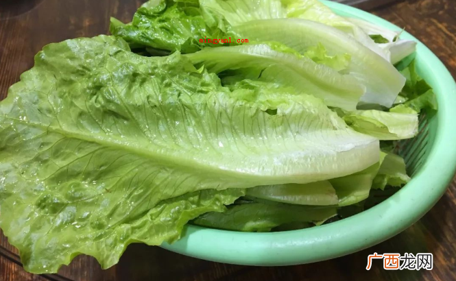 简略回应火锅配菜有萝卜片,鸭血,香莱,豆芽菜,鸭胗,牛肉,黄 火锅配菜有哪些