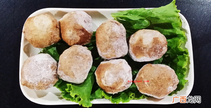 简略回应火锅配菜有萝卜片,鸭血,香莱,豆芽菜,鸭胗,牛肉,黄 火锅配菜有哪些