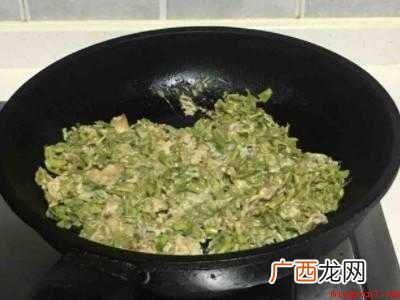 春尖炒蛋做法