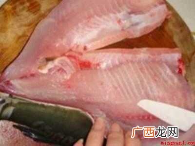 鱼肉里的小刺怎么去除