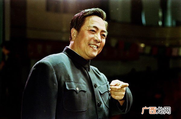 袁阔成评书都有哪些,十大必听经典评书现代？