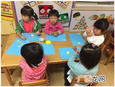 如何用橡皮泥捏只小兔子,彩泥制作手法？