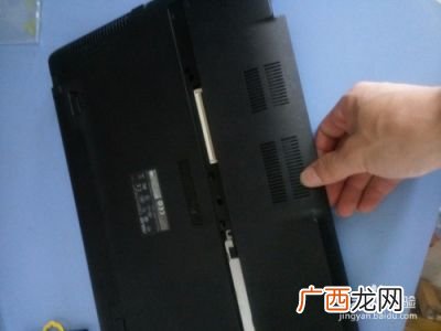 华硕x550vc加装固态硬盘,华硕x550能加装ssd固态硬盘么？
