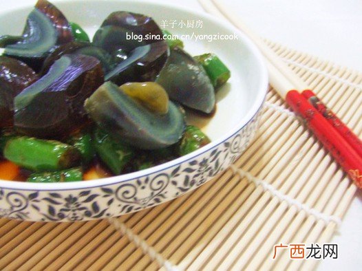 尖椒皮蛋的做法,擂辣椒皮蛋怎么做？