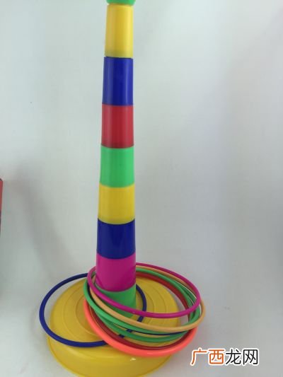 塑料的制作,塑料是什么做成的？