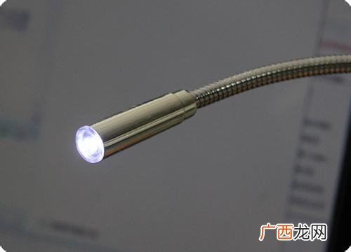 什么是过电保护,220v过电压保护器一送电就跳闸，是什么原因？