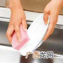 洗碗怎么洗才干净,为什么水可以洗净碗？