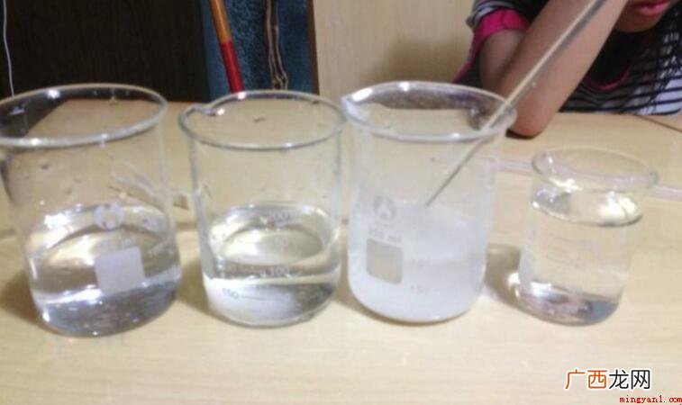 氢氧化钠溶于水放热或是吸热 氢氧化钠溶于水放热还是吸热