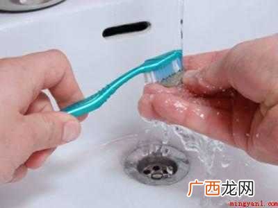 五角硬币发黑怎么清洗