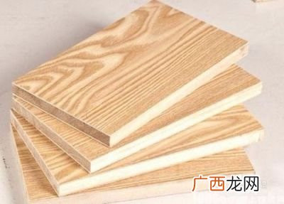 实木生态板和颗粒板的区别是什么,禾香板和颗粒板和生态板的区别？