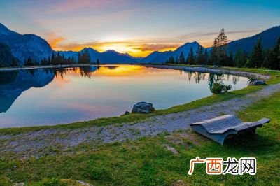 描写城市美景的成语有哪些,写出四个形容城市景的四字词语有什么？