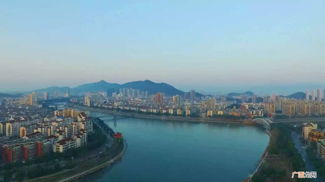 诸暨旅游景点哪里好玩,诸暨枫桥十大景点？