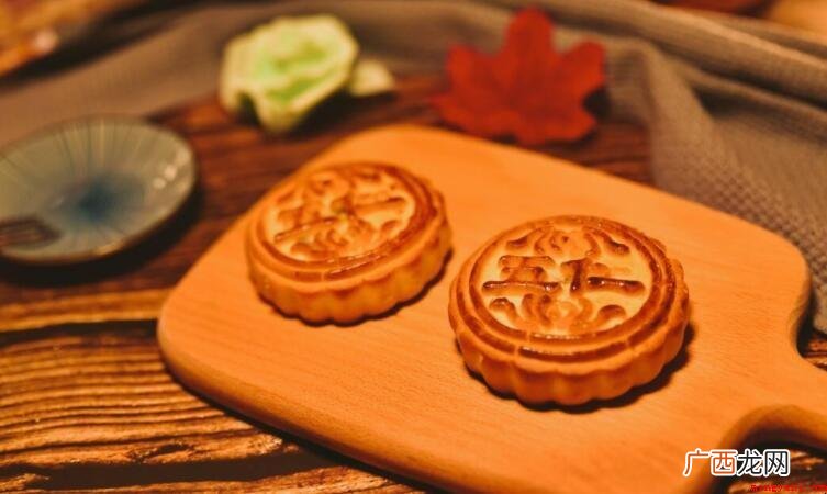 烤月饼为什么要喷水_健康频道 烤月饼为什么要喷水