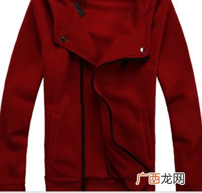 红色配深蓝色好看么,蓝色加红色变成什么色？