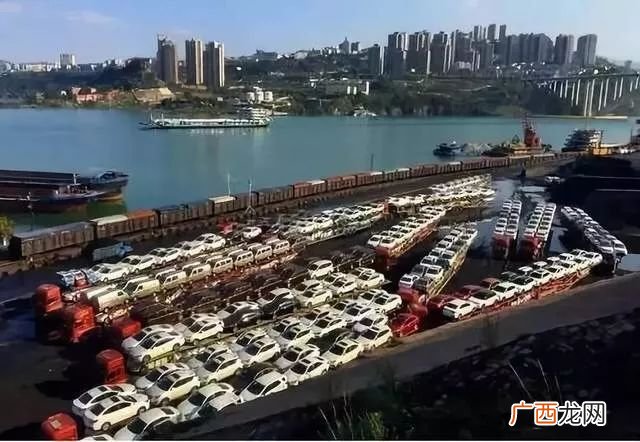 万州区西山公园钟鼓楼的资料,万州区红色景点？