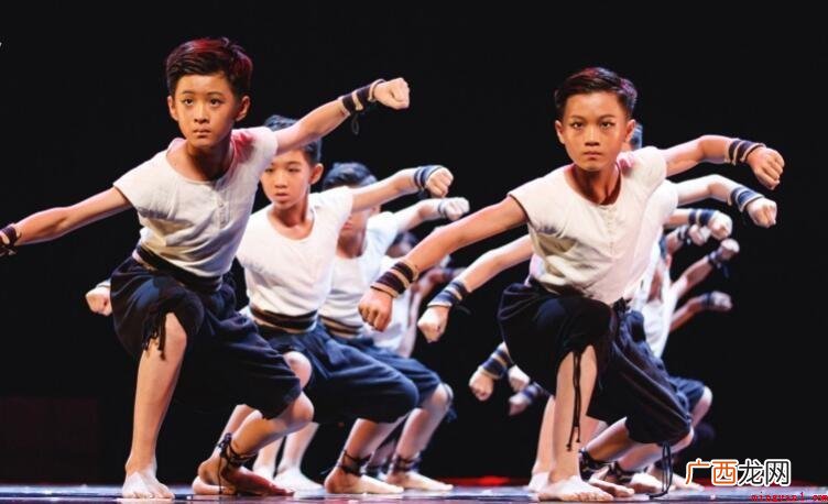 男孩学舞蹈的最好年龄是什么时候 男孩学舞蹈的最佳年龄是什么时候