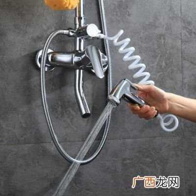 不锈钢材质 花洒杆子水垢清除有哪些妙招,家里的淋浴器喷头怎么去除水垢又快效果又好？