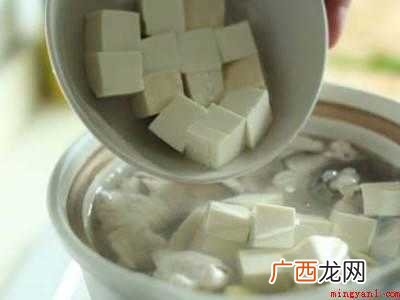 鱼片煮几分钟
