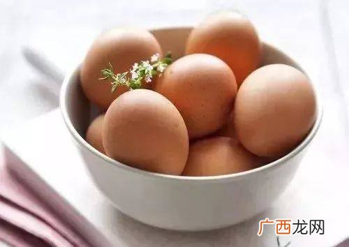 红壳鸡蛋和白壳鸡蛋的区别,红鸡蛋和白鸡蛋有何区别？