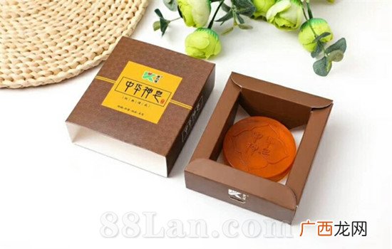 用中华神皂洗脸的坏处,中华神皂能洗手吗？
