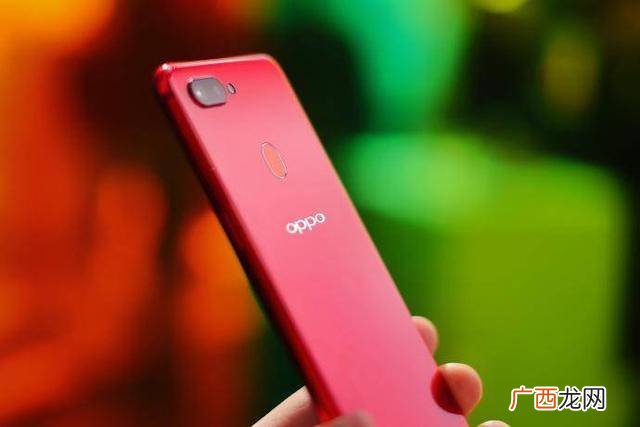 r15标准版和梦境版外观区别,oppor15星云版和标准版有什么区别？