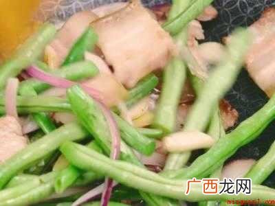 焖面条怎么做