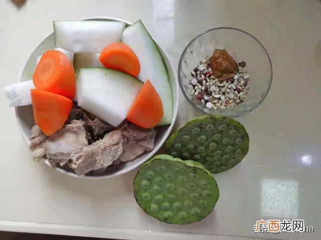 炖冬瓜的家常做法,煲冬瓜汤的做法？