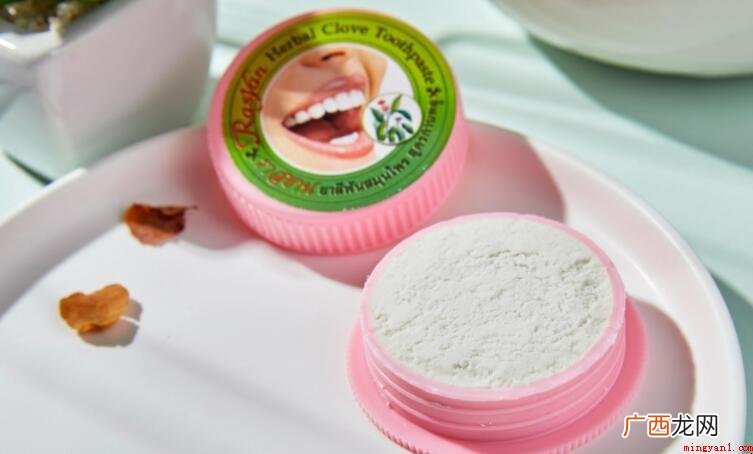 牙粉和牙膏有哪些区别? 牙粉和牙膏有什么区别