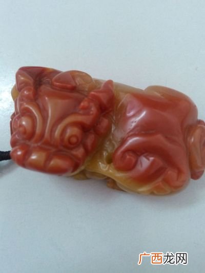 云南的黄龙玉值得买吗,为什么来贵州买黄龙玉？