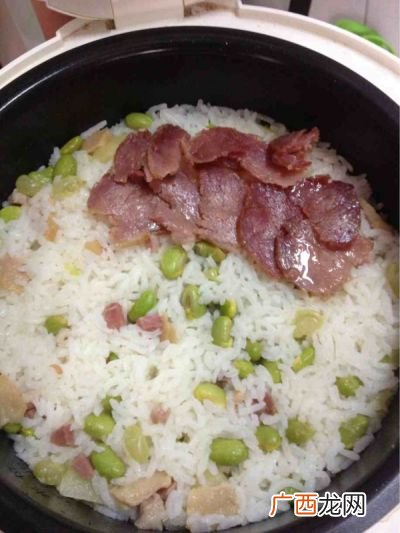 火腿焖饭做法是什么,什锦饭焖饭的做法大全？