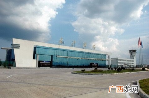 芷江机场在哪里,芷江侗族自治县属于哪个市哪个区？