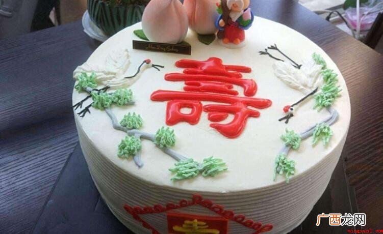祝福老人生日的诗句有什么 祝福老人生日的诗句有哪些