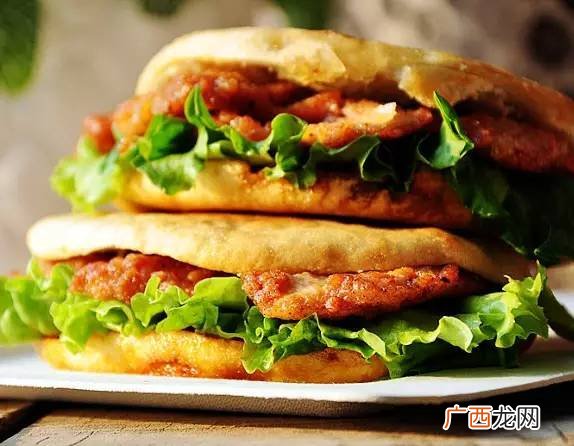 烧饼里脊肉是什么肉,烧饼里脊的腌制做法？