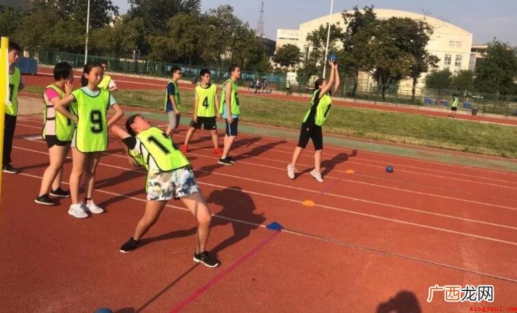 中考实心球100分是多少米 中考实心球满分是多少米