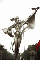 世界和平女神像具有哪些象征意义,自由女神像有什么象征意义？