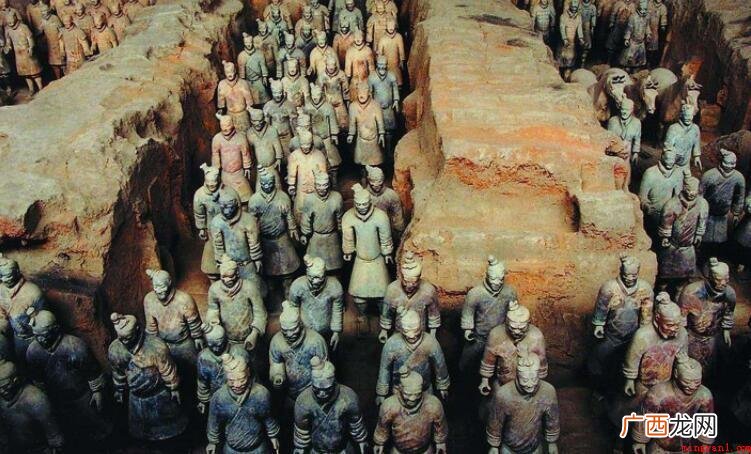 始皇帝兵马俑是哪个朝代? 兵马俑是哪个朝代的