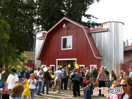 真实的死亡过山车在哪,死神来了3中温迪怀疑过山车失事是人为的，最后根据照片里的什么线索找到了凶手？