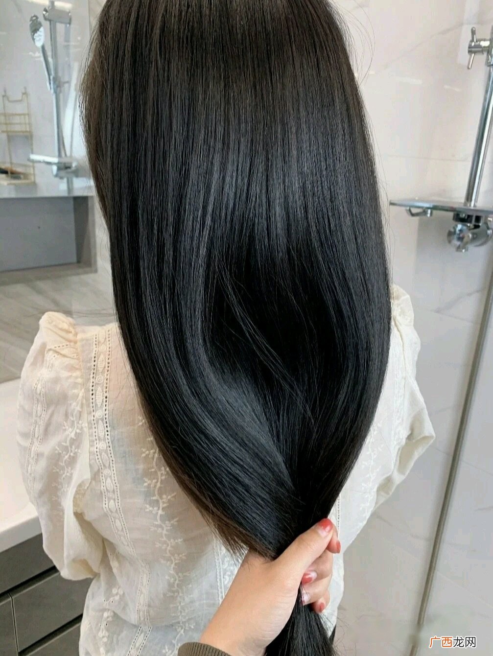 推荐三款平价好用的护发精油 护发精油用什么牌子的好