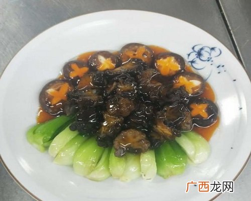 炒香菇需要用水焯一下吗,吃香菇用开水先烫一下吗?