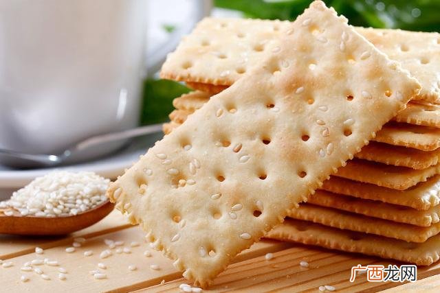 苏打饼干的做法,苏打饼干烤箱做法?