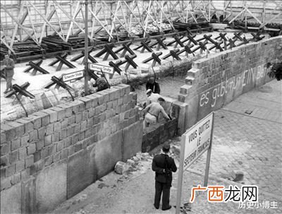 柏林墙倒塌于哪一年,柏林墙倒塌的名言？