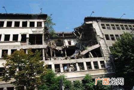 南斯拉夫大使馆为什么被炸,南斯拉夫中国大使馆那年的事件是什么原因？