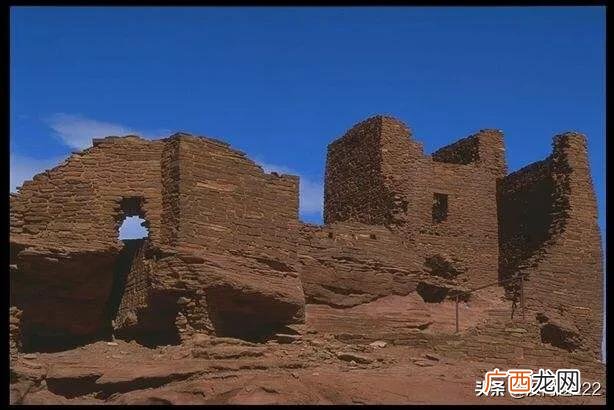 楼兰古城在哪里,楼兰古城在哪个沙漠上？