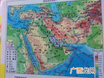 西亚地形特征,印度尼西亚的主要地形地貌？