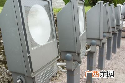 1Kw等于几安,380v1千瓦等于多少安？