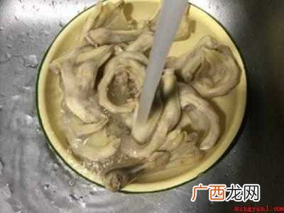 鸭掌怎么快速去骨