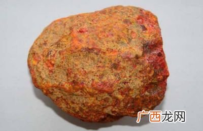 雄黄气味对人有害吗,雄黄酒怎么撒在家里，人闻到气味会中毒吗？