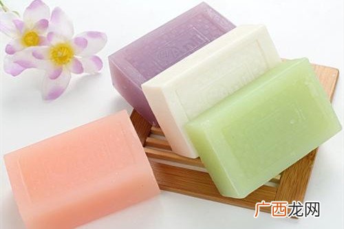 透明皂和普通肥皂有什么区别,上海药皂透明和不透明的区别？